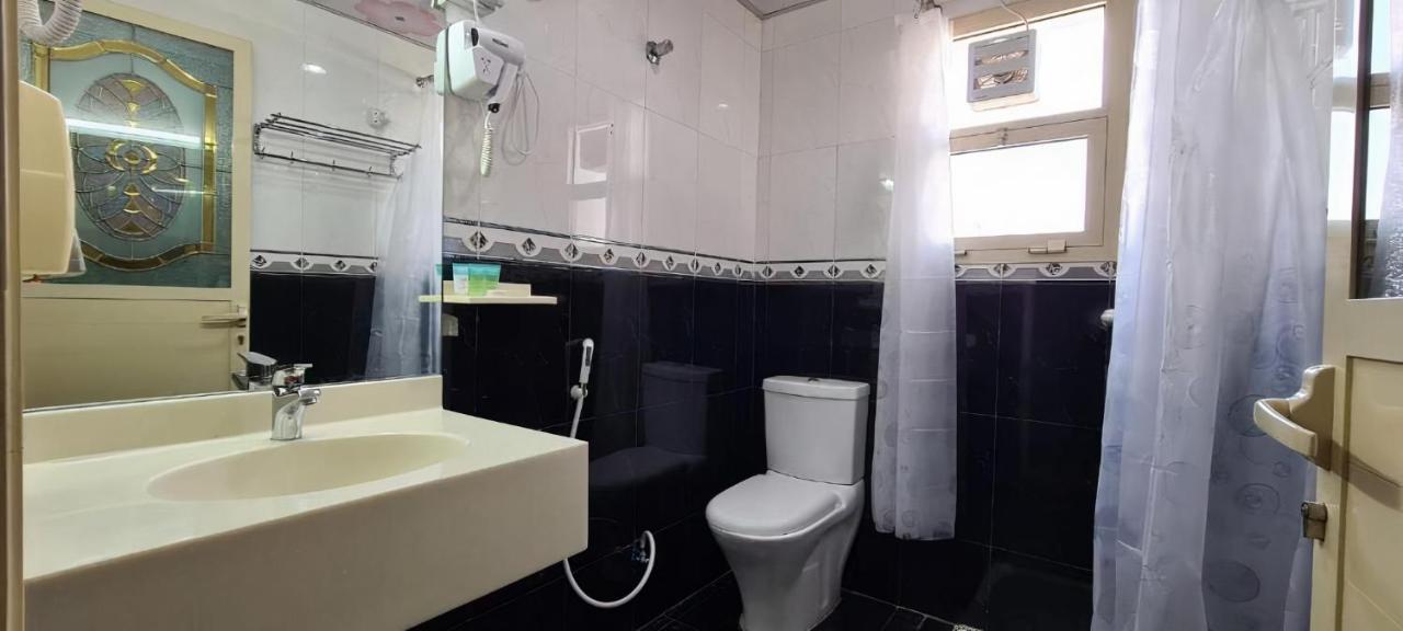 ראס אל חאימה Al Nakheel Hotel Apartments מראה חיצוני תמונה