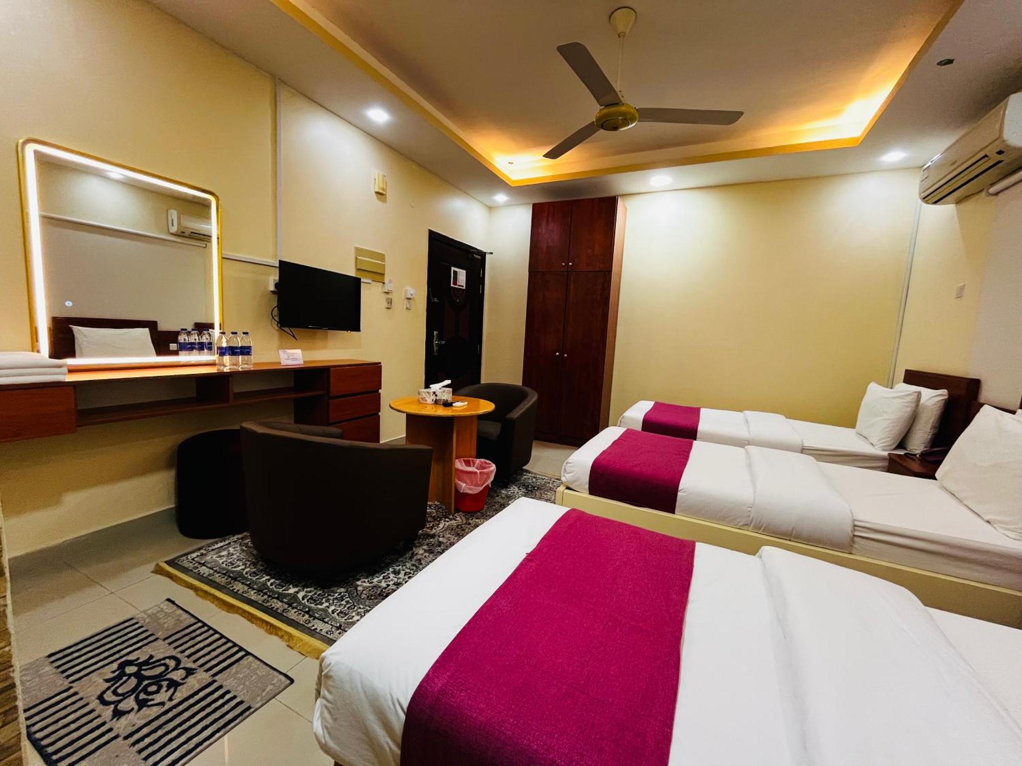 ראס אל חאימה Al Nakheel Hotel Apartments מראה חיצוני תמונה