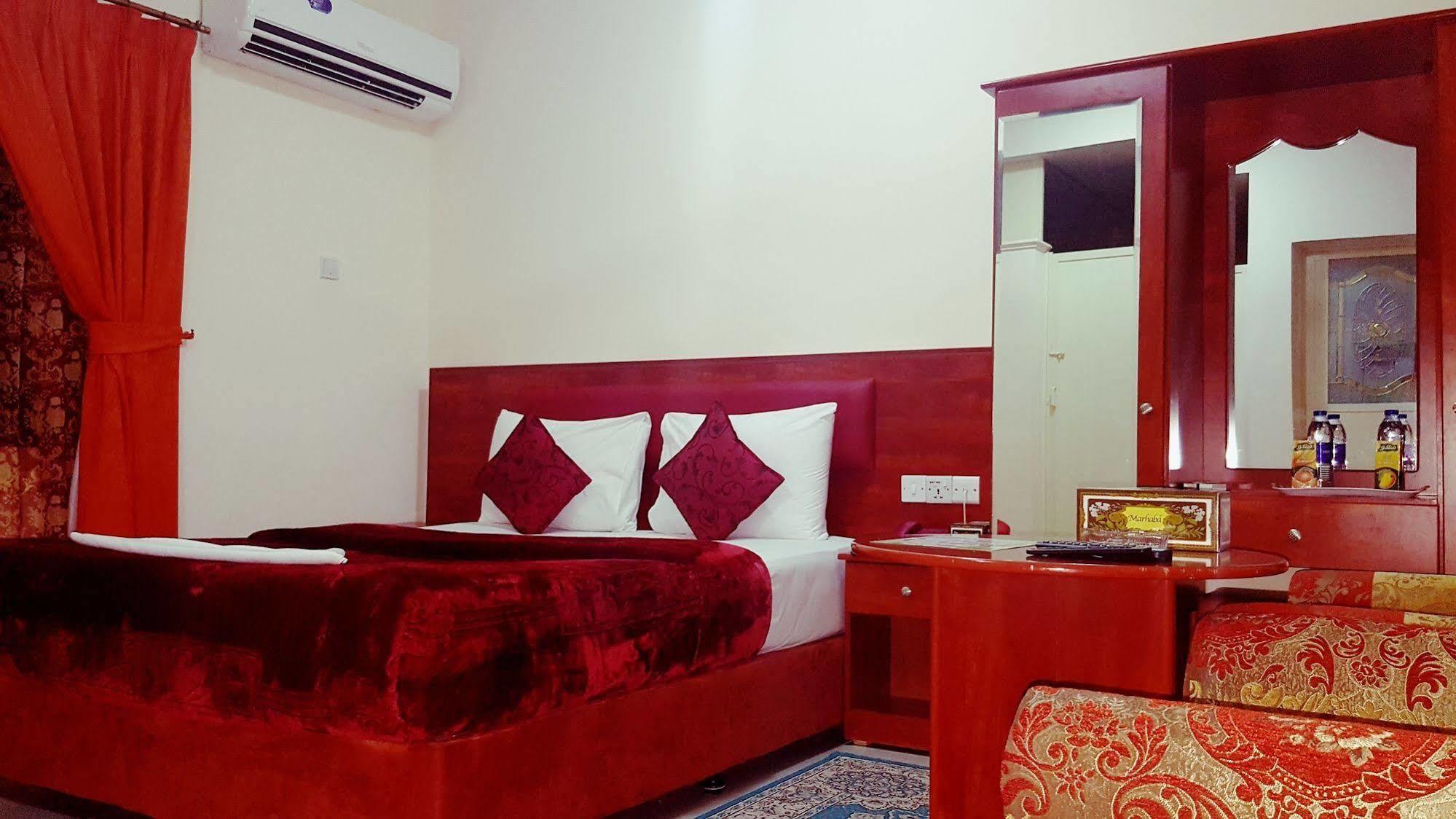 ראס אל חאימה Al Nakheel Hotel Apartments מראה חיצוני תמונה